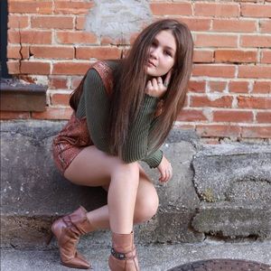 Meet your Posher, Harley